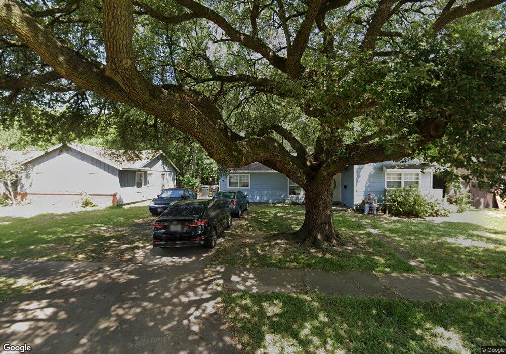 9909 Carmalee St, Houston, TX 77075 - photo 1