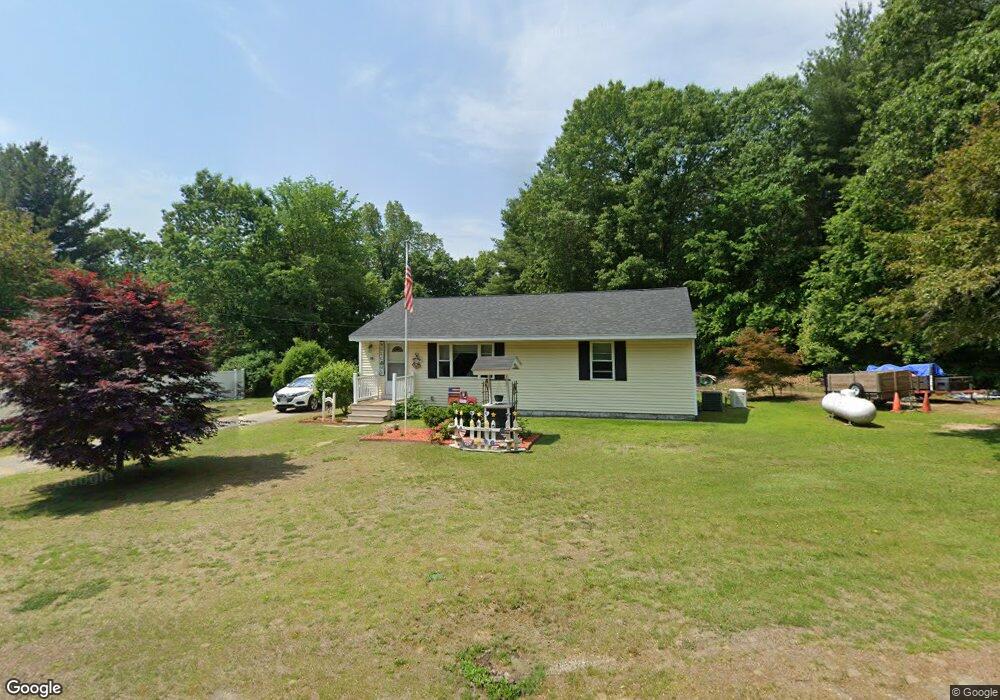 35 Dracut Rd, Hudson, NH 03051 - photo 1