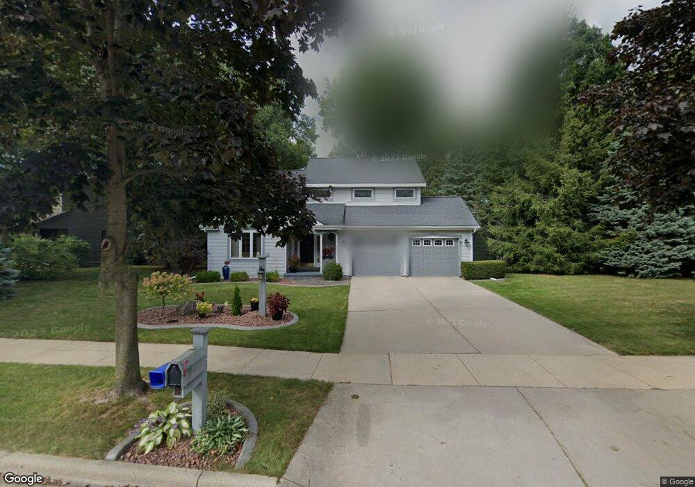 811 Timber Ridge Dr, Oregon, WI 53575 - photo 1