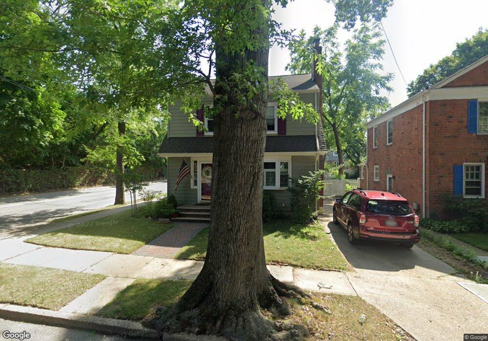 3 Primrose Ave, Floral Park, NY 11001 - photo 1