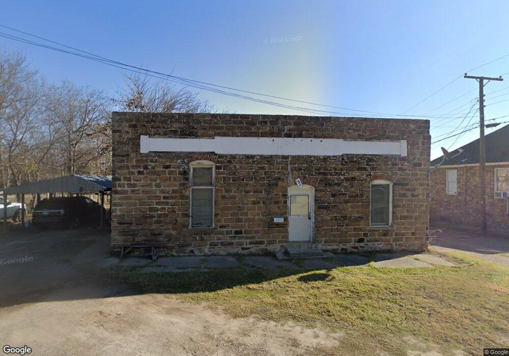 214 N 2nd St, Henryetta, OK 74437 - photo 1