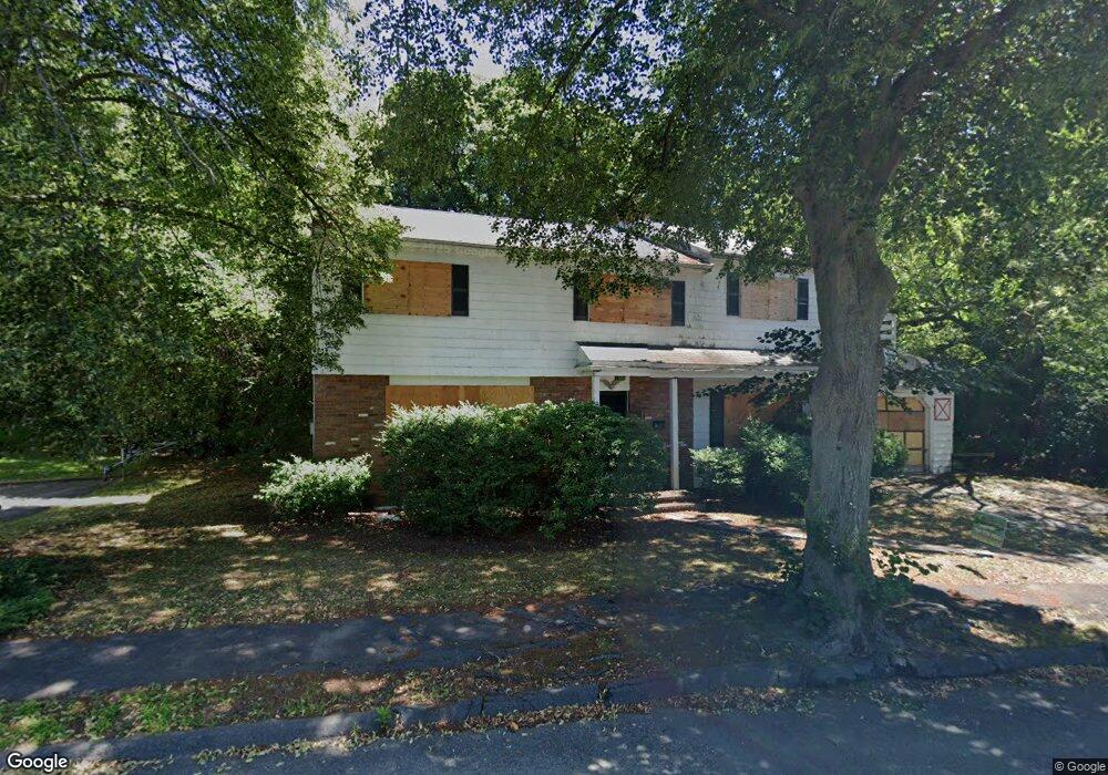 25 Mohawk Rd, Marblehead, MA 01945 - photo 1