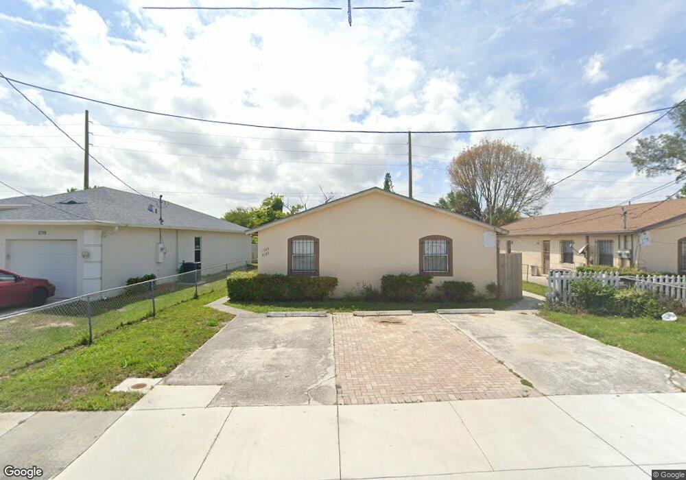 3723 Windsor Ave, West Palm Beach, FL 33407 - photo 1