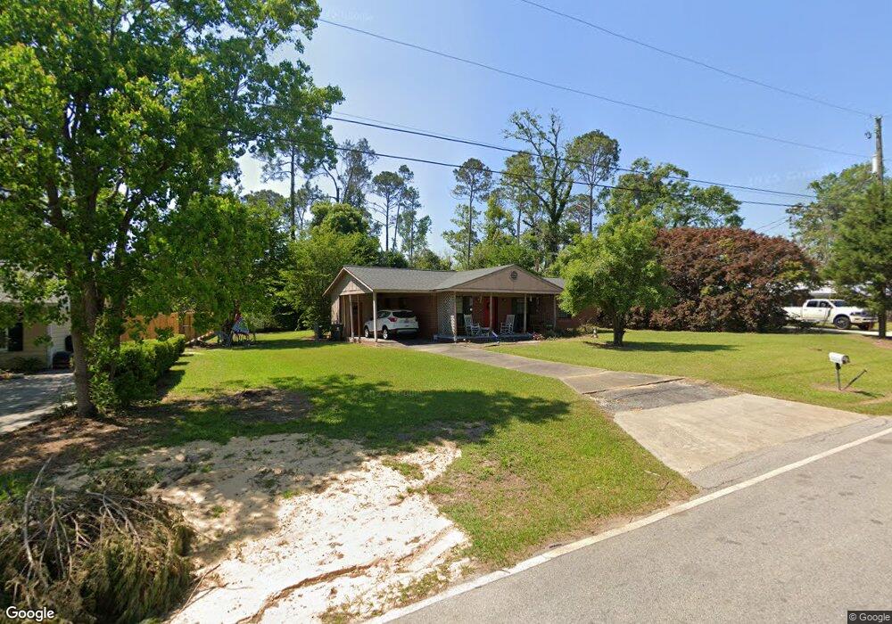 604 Forest Cir, Douglas, GA 31533 - photo 1