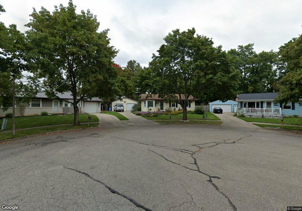 5435 Wendy Cir, Lansing, MI 48911 - photo 1