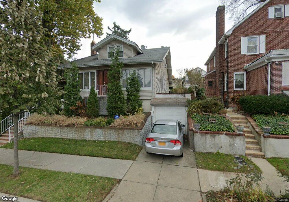 3337 165th St, Flushing, NY 11358 - photo 1