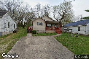 322 2nd St, Midway, KY 40347