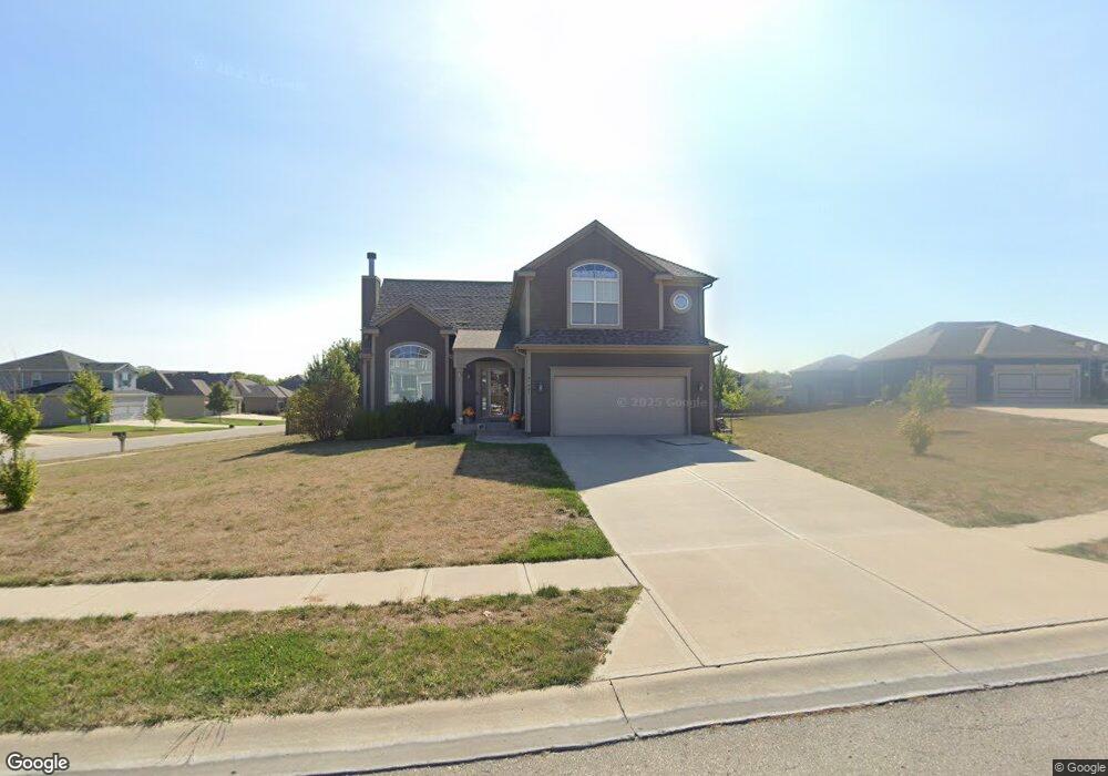 21001 Balsam St, Spring Hill, KS 66083 - photo 1