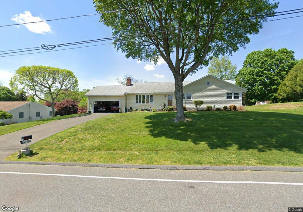 124 Elliott Rd, Trumbull, CT 06611 - photo 1