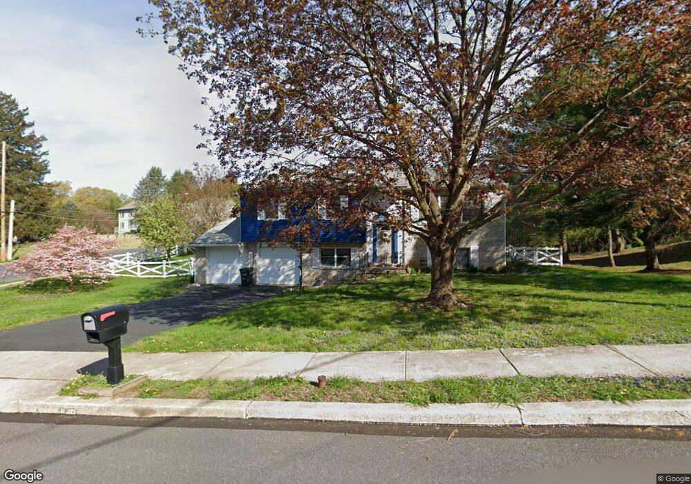 1149 Whitner Rd, Reading, PA 19605 - photo 1