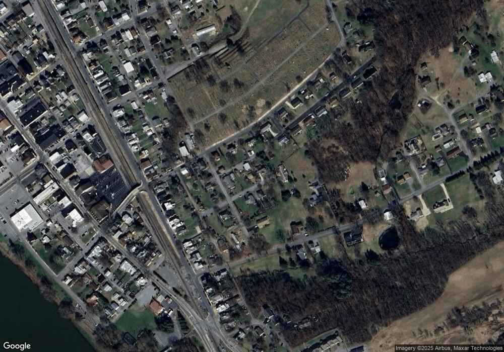 121 Murray St, Watsontown, PA 17777 - photo 1