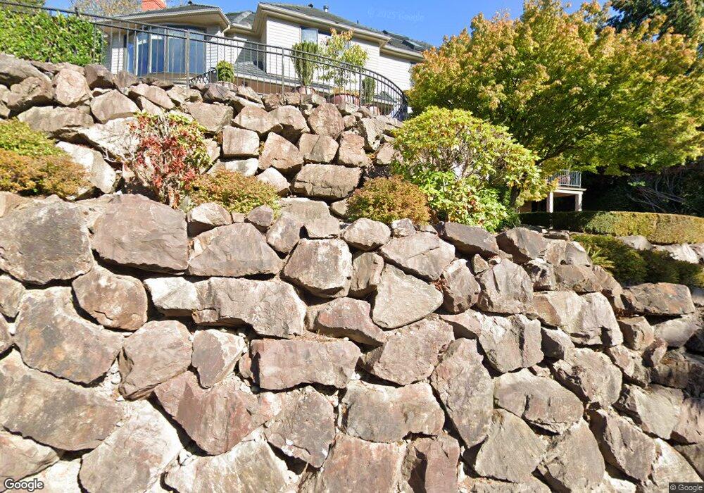 8134 W Mercer Way, Mercer Island, WA 98040 - photo 1