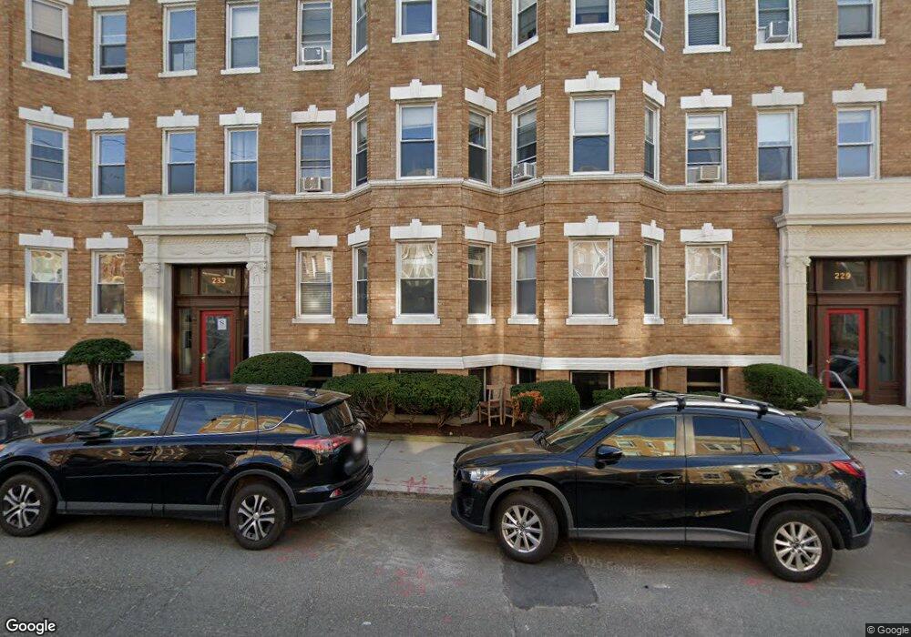 233 Kelton St, Allston, MA 02134 - photo 1