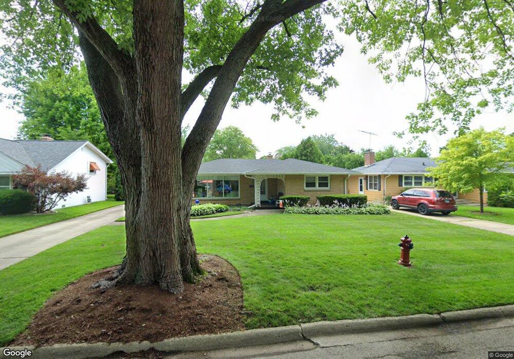 2110 N Poplar St, Waukegan, IL 60087 - photo 1