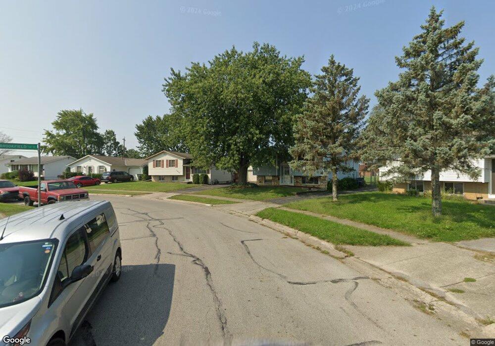 1879 Brookfield Square N, Columbus, OH 43229 - photo 1