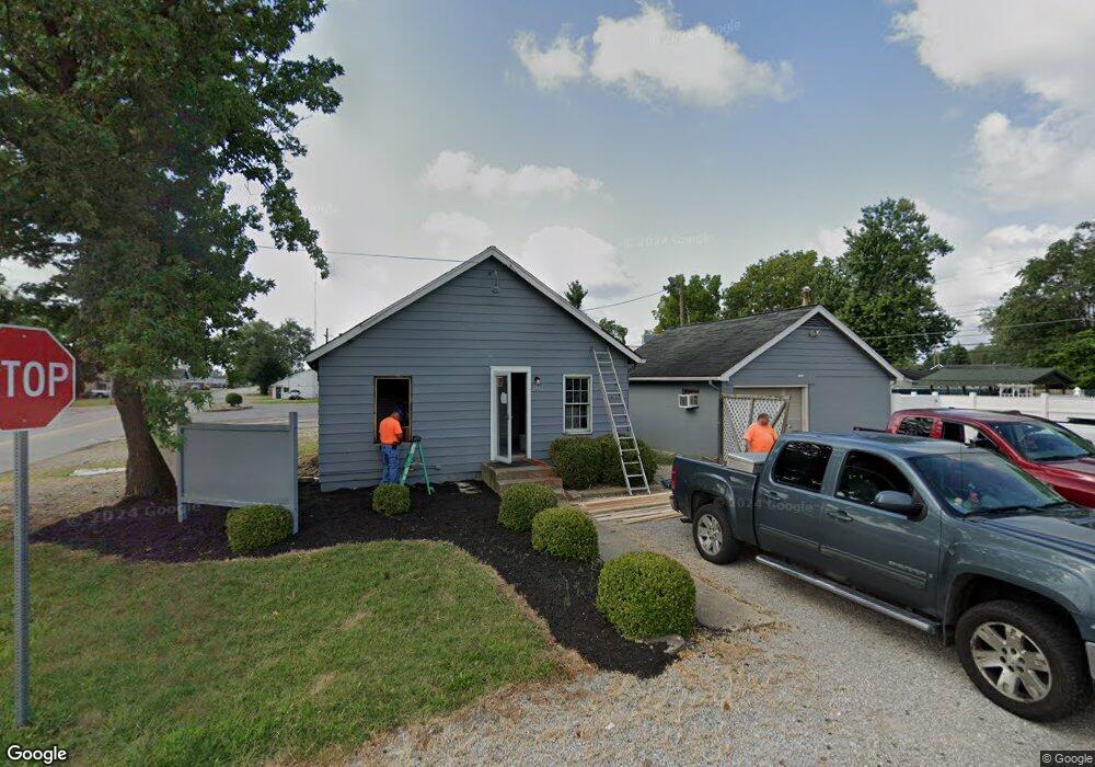 2042 Vermont Ave, Columbus, IN 47201 - photo 1