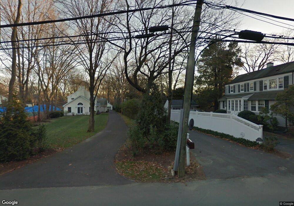 9 Indian Head Rd unit Left, Riverside, CT 06878 - photo 1