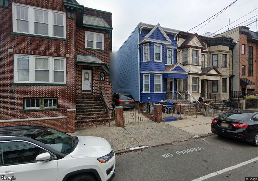 143 Webster Ave unit 5, Jersey City, NJ 07307 - photo 1