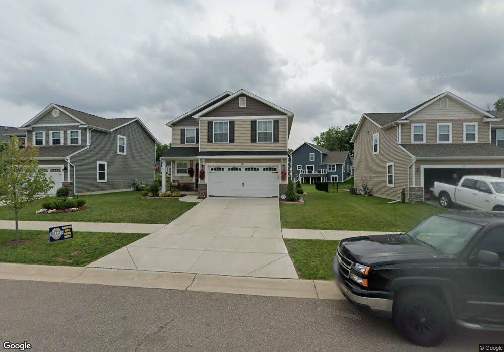 520 Cascade Ave unit Bldg-Unit, Fenton, MI 48430 - photo 1