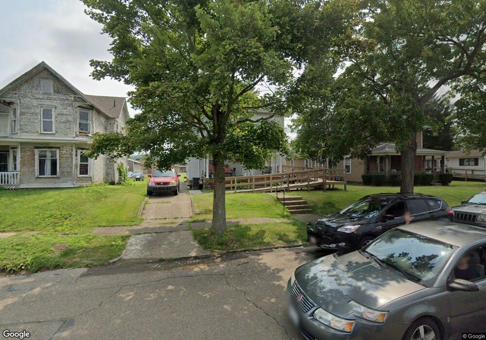 728 S Lawn Ave, Coshocton, OH 43812 - photo 1