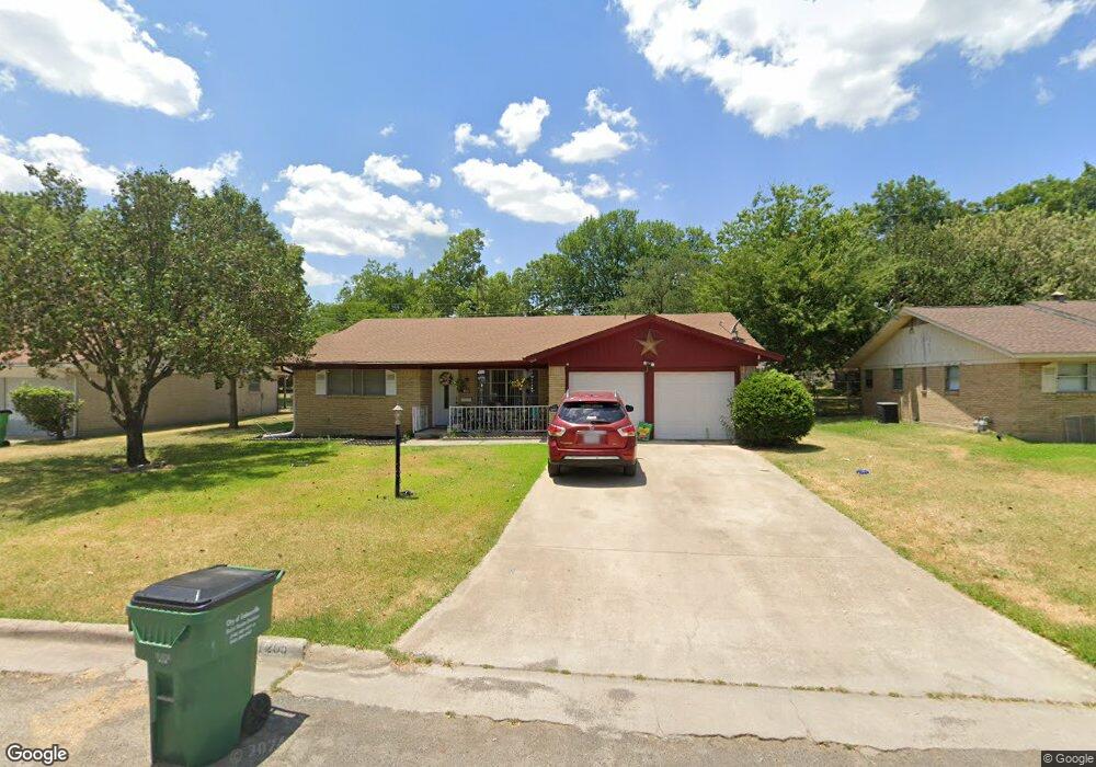 1205 Hillside Dr, Gainesville, TX 76240 - photo 1