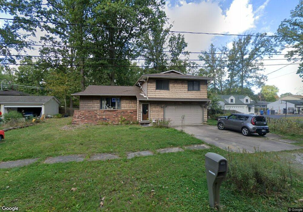 874 Kenilworth Ave, Sheffield Lake, OH 44054 - photo 1