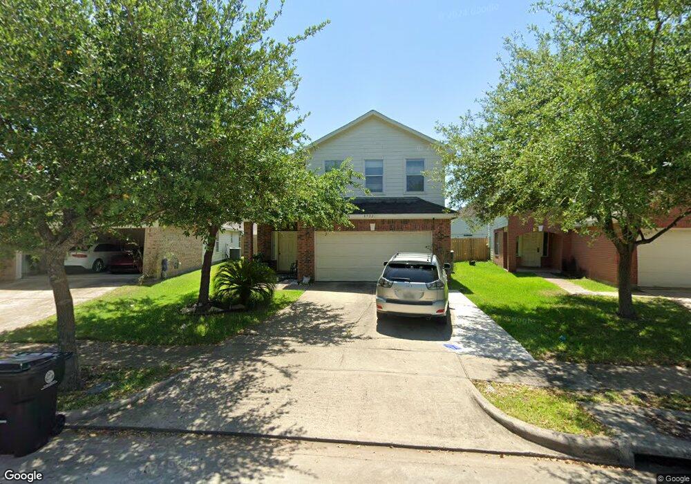 8922 Sporan Ln, Houston, TX 77075 - photo 1