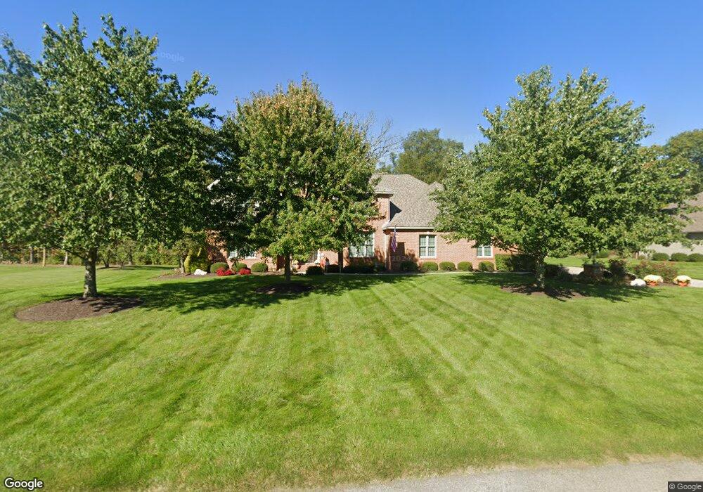 4598 Meadow View Dr, Lima, OH 45805 - photo 1