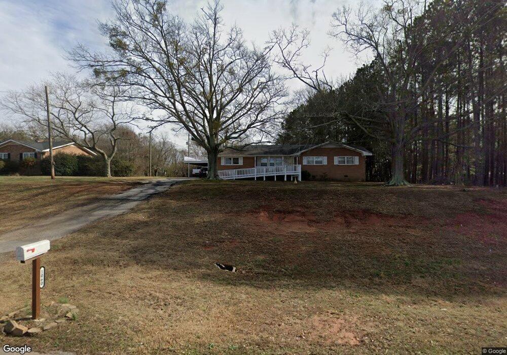 1060 Hull Rd, Athens, GA 30601 - photo 1