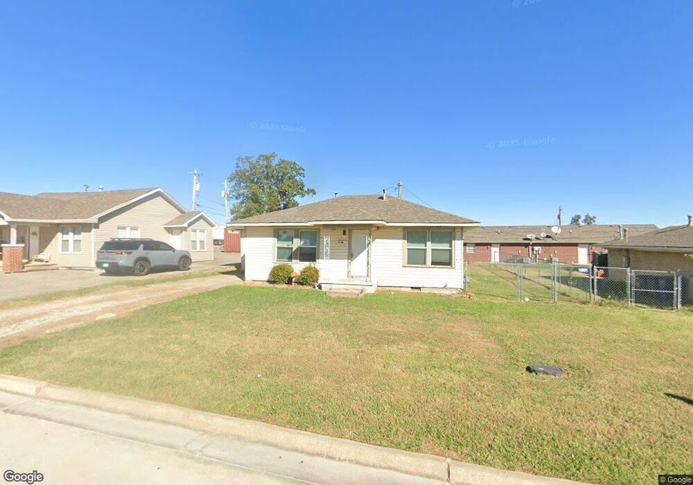 408 W Chicago St, Shawnee, OK 74804 - photo 1