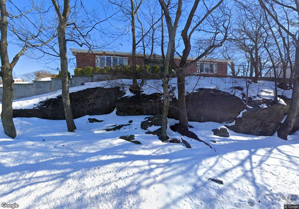 284 Glenbrook Ave, Yonkers, NY 10705 - photo 1