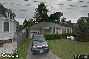 4 Maher Ct, Newport, RI 02840