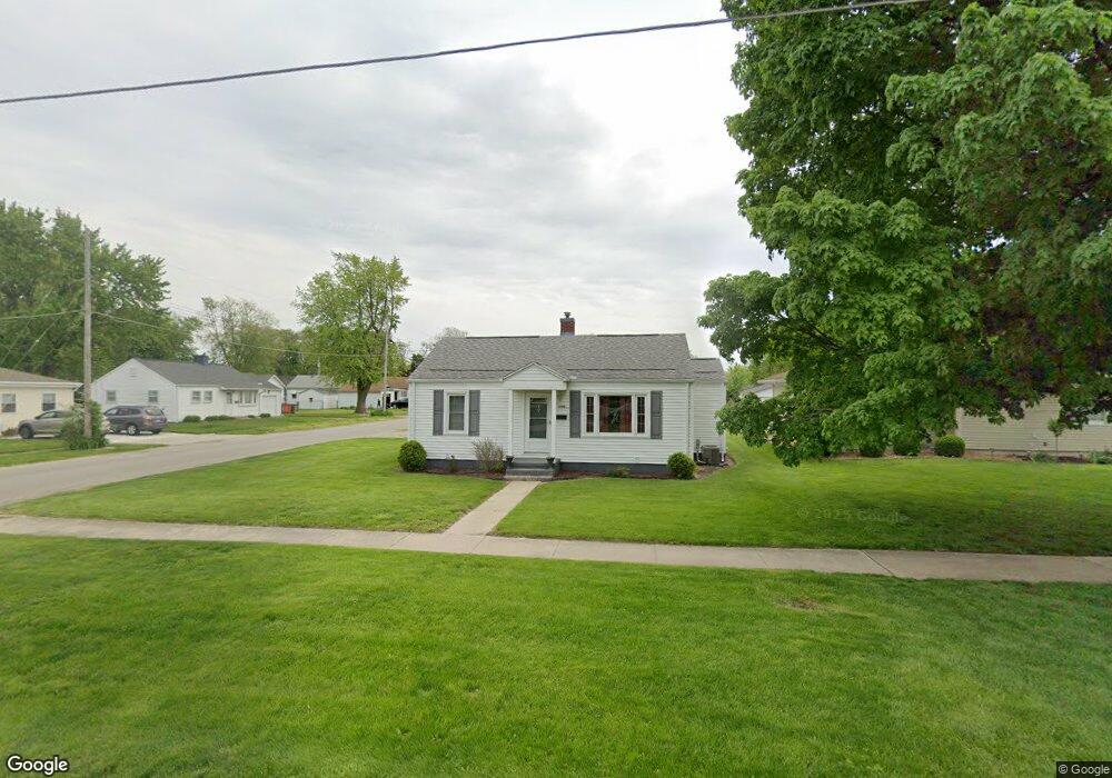 1000 S 14th St, Mattoon, IL 61938 - photo 1