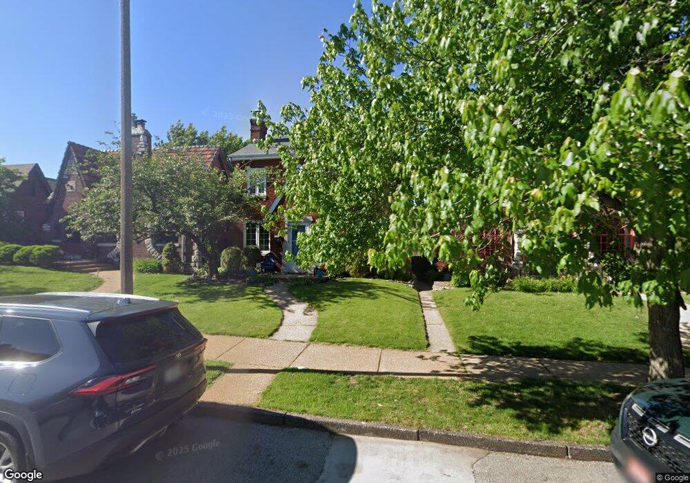 5211 Lindenwood Ave, Saint Louis, MO 63109 - photo 1