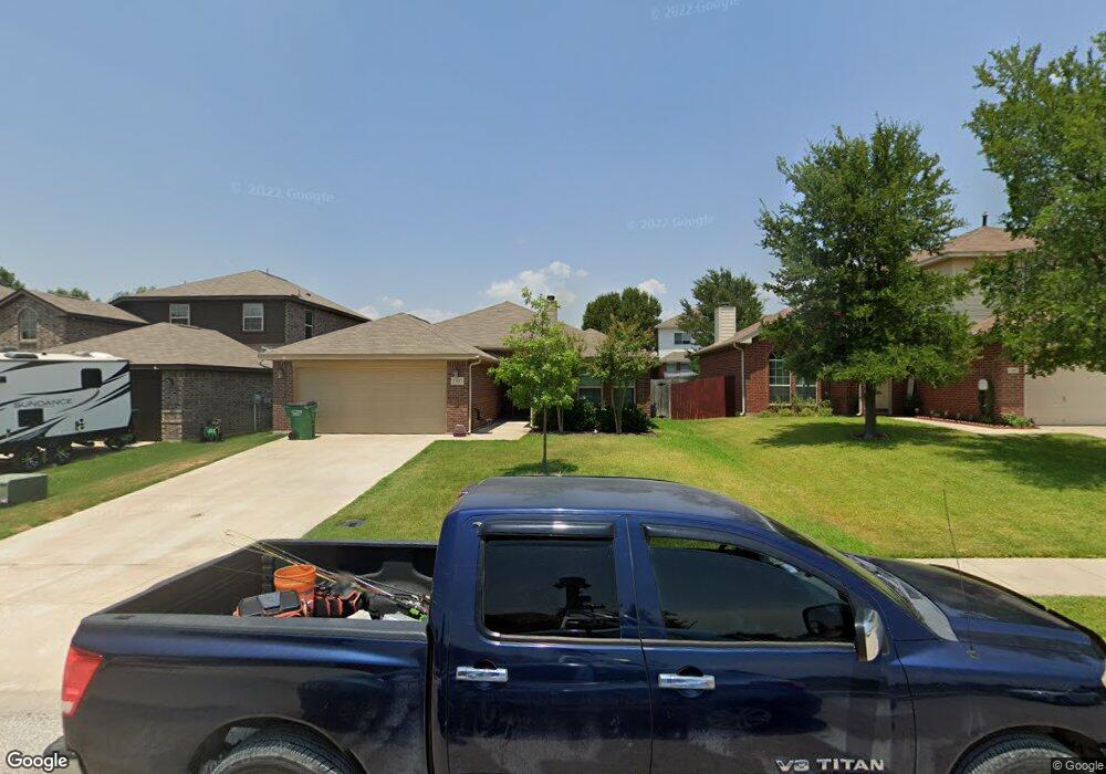 3507 Columbus St, Gainesville, TX 76240 - photo 1