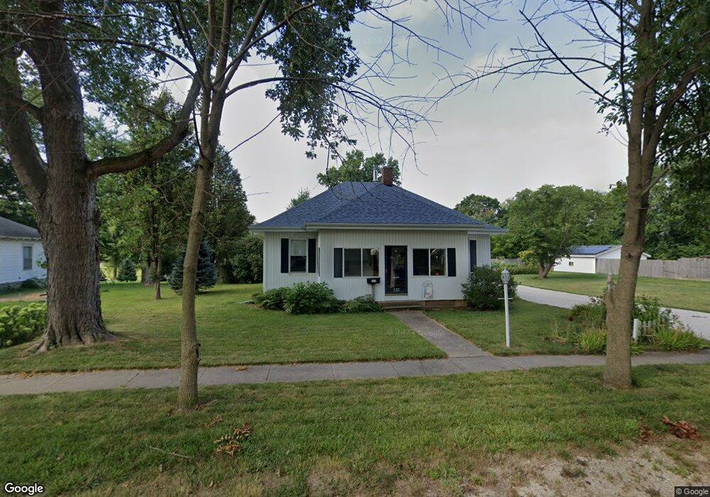 232 W Hardin St, Virginia, IL 62691 - photo 1