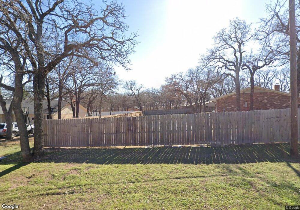 1413 N Highland Dr, Granbury, TX 76049 - photo 1