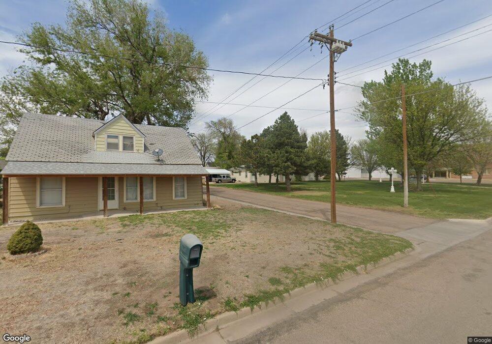 723 1/2 S Main St, Hugoton, KS 67951 - photo 1