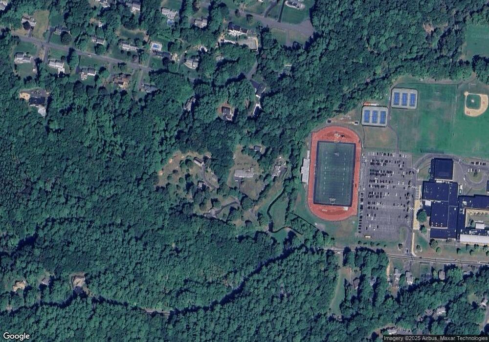 4 Welden Way, Simsbury, CT 06070 - photo 1