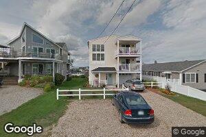 16 Lawrence St, Seabrook, NH 03874