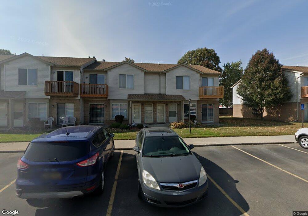 27777 Carini Villa St unit 10, Roseville, MI 48066 - photo 1