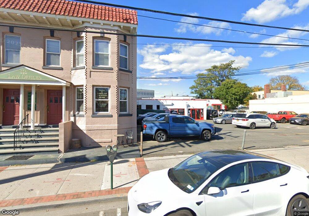 29 Broadway, Lynbrook, NY 11563 - photo 1