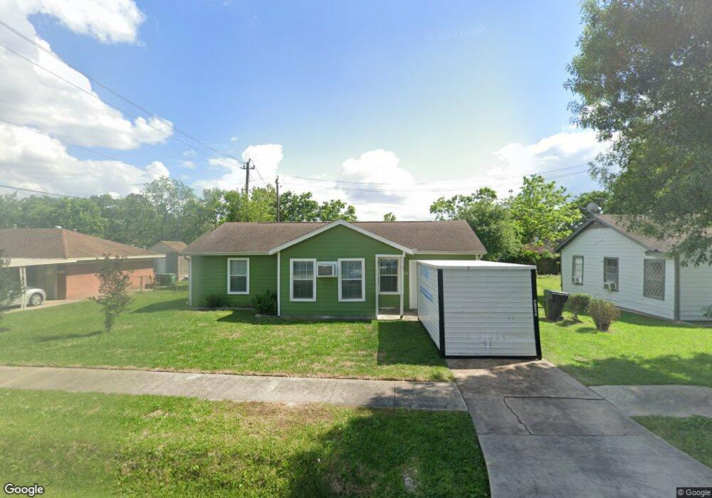 426 Barkley St, Houston, TX 77022 - photo 1