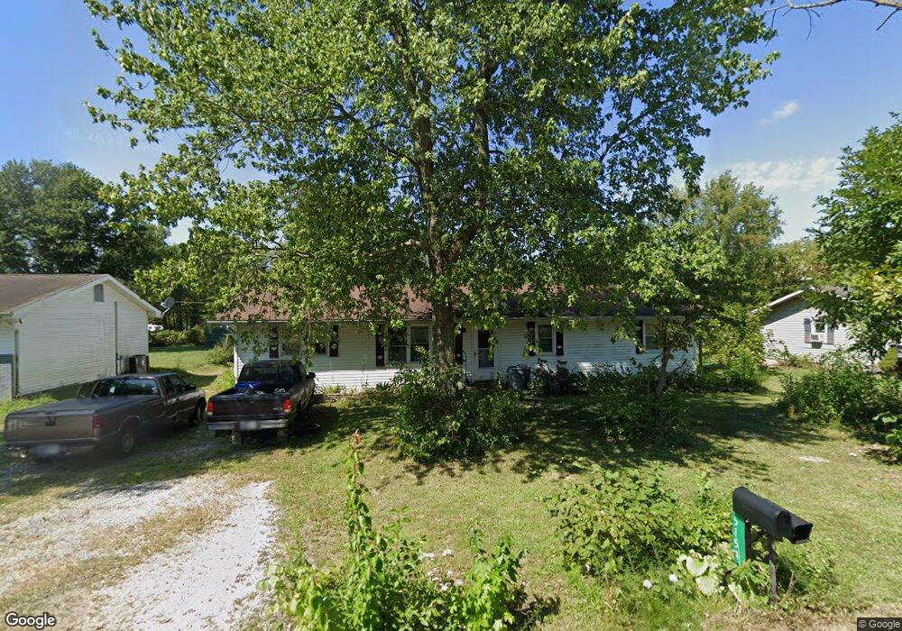 5154 S Vine St, Columbus, IN 47201 - photo 1