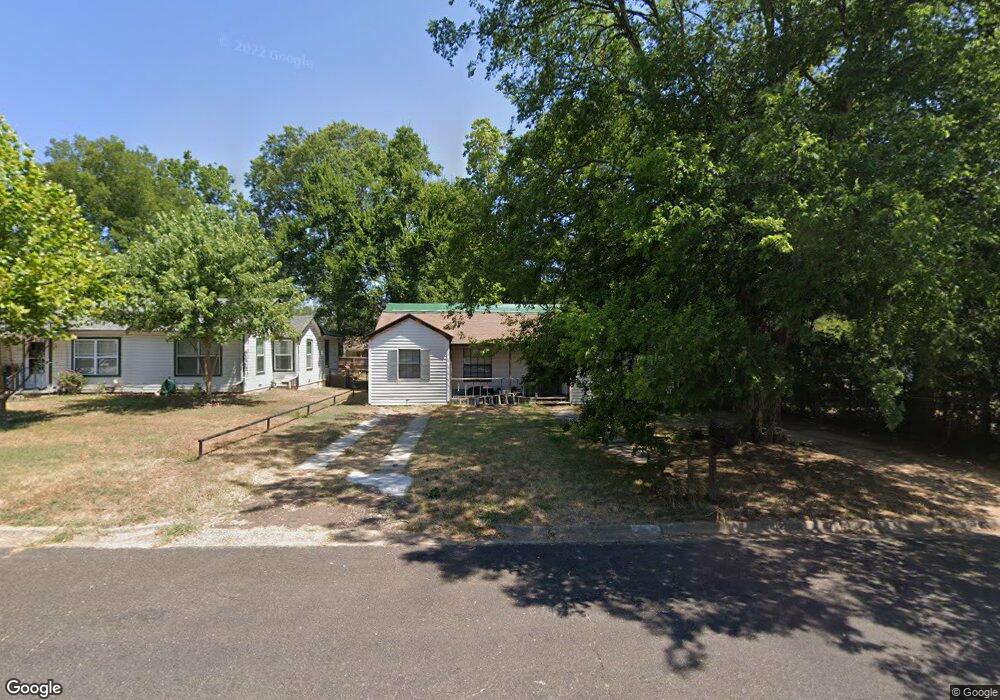 711 Turner St, Kilgore, TX 75662 - photo 1