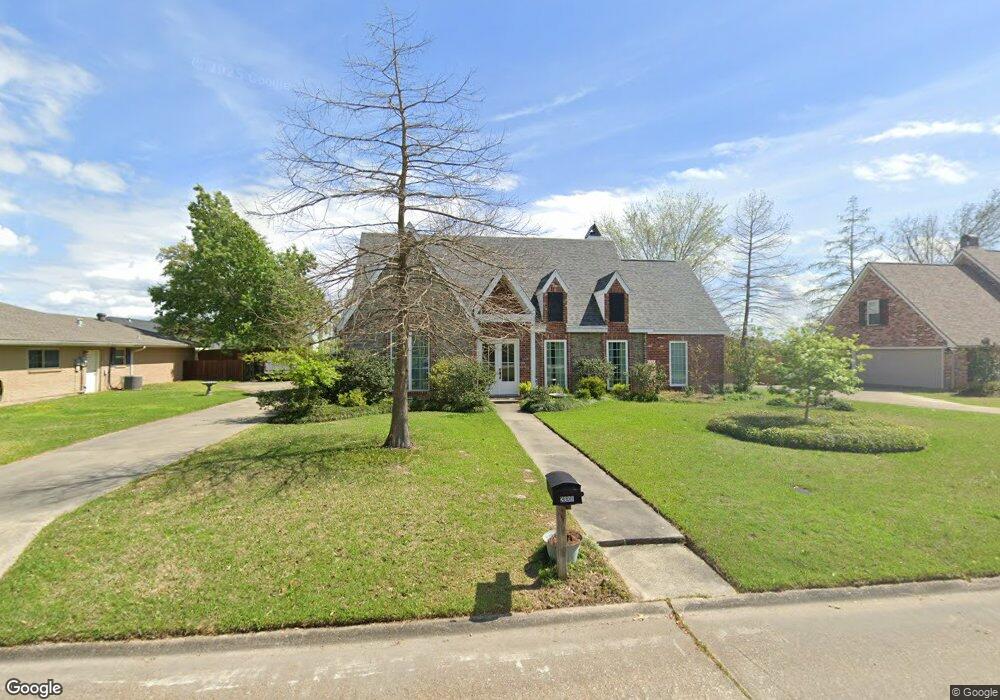 2009 Charvais Dr, Lake Charles, LA 70601 - photo 1