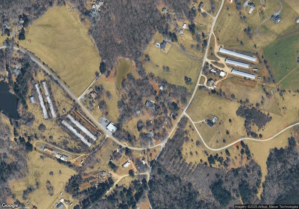 187 Twin River Orchard Rd, Demorest, GA 30535 - photo 1