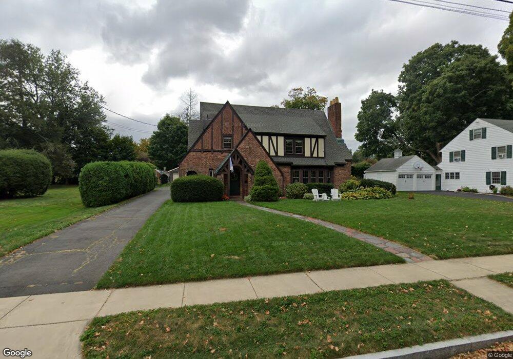 67 Rumford St, West Hartford, CT 06107 - photo 1