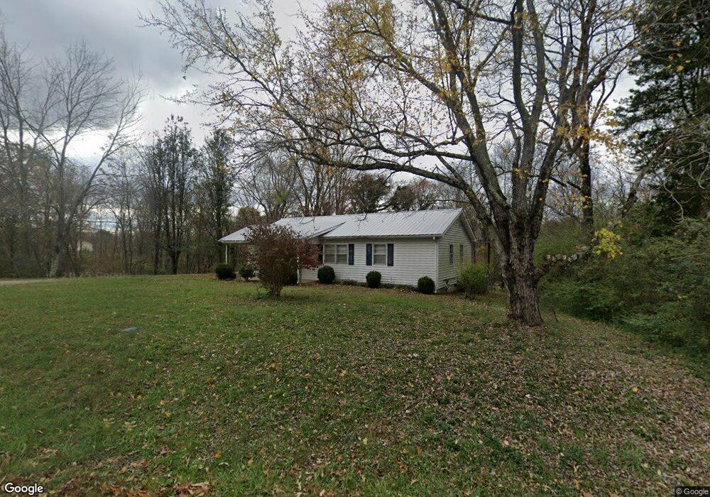 312 Mirandy Rd, Cookeville, TN 38506 - photo 1