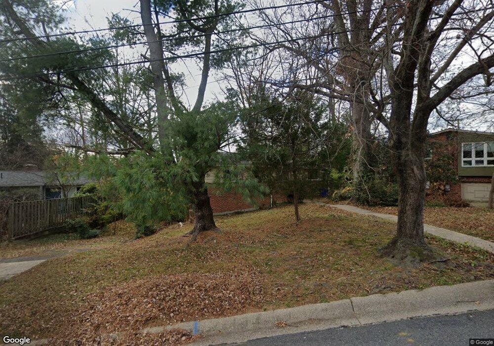 8705 Susanna Ln, Chevy Chase, MD 20815 - photo 1